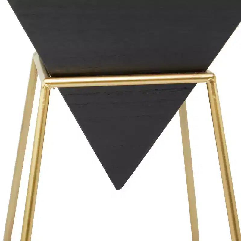 Tavolino d'appoggio triangolare nero e oro, metallo e legno, singolo